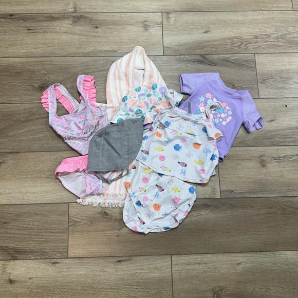 Bathing suit lot - Picture 1 of 1